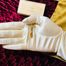 Load image into Gallery viewer, H. Stern 18k Gold Diamond 1.32ct Imperial Topaz Pendant Necklace 16" Brazil Vintage 4.8