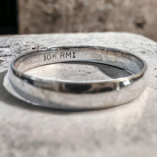 Load image into Gallery viewer, 10k White Gold 3.25mm Wedding Band Sz 9 Vintage Wedding Ring Distressed 1.7g