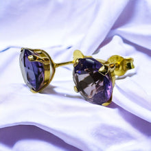 Load image into Gallery viewer, 18k Gold Natural Amethyst Earrings 3CTTW Stud Earrings Solid 750 Gold 1.6g
