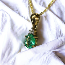 Load image into Gallery viewer, 10k Gold Natural Emerald Necklace 18" Colombian Emerald & Diamond Necklace 1g