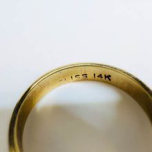 Load image into Gallery viewer, 14k Yellow Gold .15ct Natural Alexandrite & Diamond Ring Size 4.25 Wedding Ring