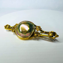 Load image into Gallery viewer, 10k Yellow Gold Antique Mabe Pearl Brooch Blister Pearl and Leaves Foliage 6.3g