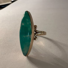 Load image into Gallery viewer, REAL 10k Yellow Gold ANTIQUE Green Agate Ring Sz 6 Victorian Era Long Navette Chrysoprase