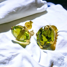 Load image into Gallery viewer, 18k Gold Natural Peridot Earrings 2.5CTTW Stud Earrings Solid 750 Gold 1.3g