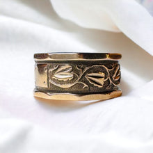 Load image into Gallery viewer, 10k Gold Antique Victorian Wedding Band Sz 8 Engraved Grape Leaves 9mm Band 2.3g