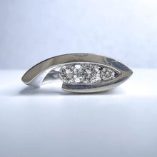 Load image into Gallery viewer, 14k White Gold 1/3ct 3 Stone Diamond Ring Size 6.75 Vintage Engagement Ring 5.9g