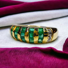 Load image into Gallery viewer, 14k Gold 1/4ct Natural Emerald Ring Size 7 Channel Set Diamonds Valentines Day