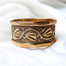 Load image into Gallery viewer, 10k Gold Antique Victorian Wedding Band Sz 8 Engraved Grape Leaves 9mm Band 2.3g
