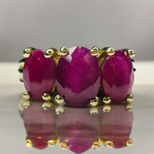 Load image into Gallery viewer, 10k Gold Natural Ruby Ring Sz 7 Earth Mined 1&1/2 CT T.W. Oval Three Stone 2.2g
