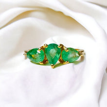 Load image into Gallery viewer, 10k Gold Natural Emerald Ring Size 8.25 Pear Cut 3 Stone Ring 2g Earth mined