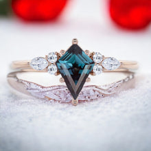 Load image into Gallery viewer, Alexandrite Kite Diamond Ring Solid 10K Rose Gold 1.25 Carat T.W. Size 7.75 Brilliant Cut Green Purple Alexandrite Diamond Engagement Ring Wedding Ring Christmas Gift LP