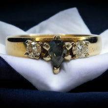 Load image into Gallery viewer, 14k Yellow Gold .15ct Natural Alexandrite & Diamond Ring Size 4.25 Wedding Ring