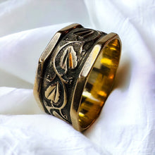 Load image into Gallery viewer, 10k Gold Antique Victorian Wedding Band Sz 8 Engraved Grape Leaves 9mm Band 2.3g