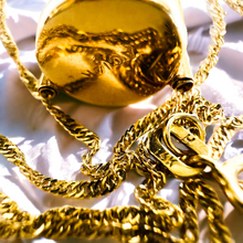 Load image into Gallery viewer, 14k Yellow Gold Ruby Hourglass Necklace 18" Crushed Ruby Sands of Time 3.85g