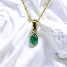 Load image into Gallery viewer, 10k Gold Natural Emerald Necklace 18" Colombian Emerald & Diamond Necklace 1g