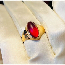 Load image into Gallery viewer, Antique Georgian 10k Yellow Gold 3carat Carnelian Cabochon Ring Size 8 5.4g