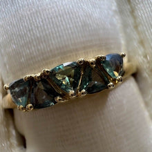 Load image into Gallery viewer, 10k Yellow Gold .45ct Natural Alexandrite Ring Size 9.5 Trillion Cut 1.64g