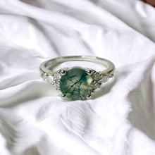 Load image into Gallery viewer, 10k White Gold Moss Agate & Diamond Ring Size 6.5 Round Cut Engagement Ring 2.4g