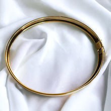 Load image into Gallery viewer, 10k Yellow Gold Bangle 7.3mm Bracelet 7" Bypass Flex Bangle 5g Christmas Gift