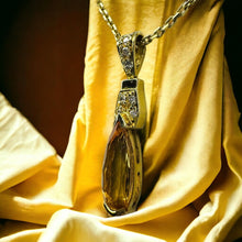 Load image into Gallery viewer, H. Stern 18k Gold Diamond 1.32ct Imperial Topaz Pendant Necklace 16" Brazil Vintage 4.8