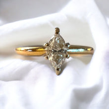 Load image into Gallery viewer, 14k Yellow Gold 1/4ct Marquise Diamond Engagement Ring Sz 7.25 Wedding Ring 2.1g