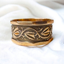 Load image into Gallery viewer, 10k Gold Antique Victorian Wedding Band Sz 8 Engraved Grape Leaves 9mm Band 2.3g