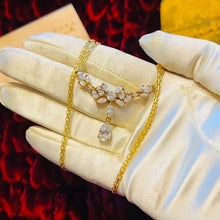 Load image into Gallery viewer, 14k Yellow Gold Leaf Crystal Necklace 16.5" Baroque Chevron Necklace Bridal 8g