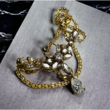 Load image into Gallery viewer, 10k, 18k, and 14k jewelry, engagement rings, wedding rings, promise rings, Christmas gifts, April birthstone rings, birthday gifts, Mother's Day gifts, fall fashion jewelry, diamond rings, sapphire jewelry, ruby & emerald pendants, necklaces, bracelet, earrings, chain, fine jewelry, waterfall rings 14k Gold Diamond Leaf Necklace Chevron Necklace Bismark Link