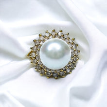 Load image into Gallery viewer, 14k Yellow Gold 7mm Pearl 1/2cttw Double Halo Diamond Ring Size 4.5 Cluster 3.2g