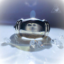 Load image into Gallery viewer, 10k White Gold Ring Size 7 Shrimp Ring Modern Brushed Gold Dinner Ring 2.5g