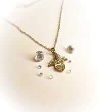 Load image into Gallery viewer, 10k Yellow Gold Cherub Necklace 20" Heart Necklace 1.5g Valentines Day Gift