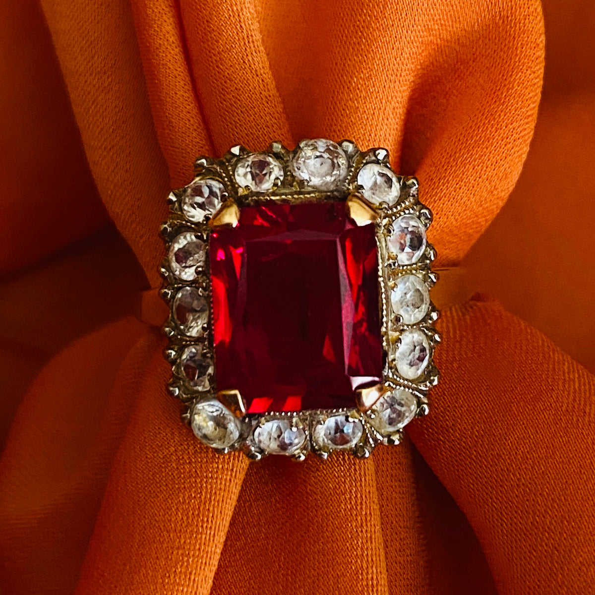 Temple of Amara Fine Jewelry Estate Vintage and Antique Gold Jewelry