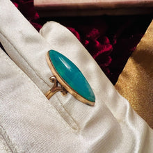 Load image into Gallery viewer, REAL 10k Yellow Gold ANTIQUE Green Agate Ring Sz 6 Victorian Era Long Navette Chrysoprase
