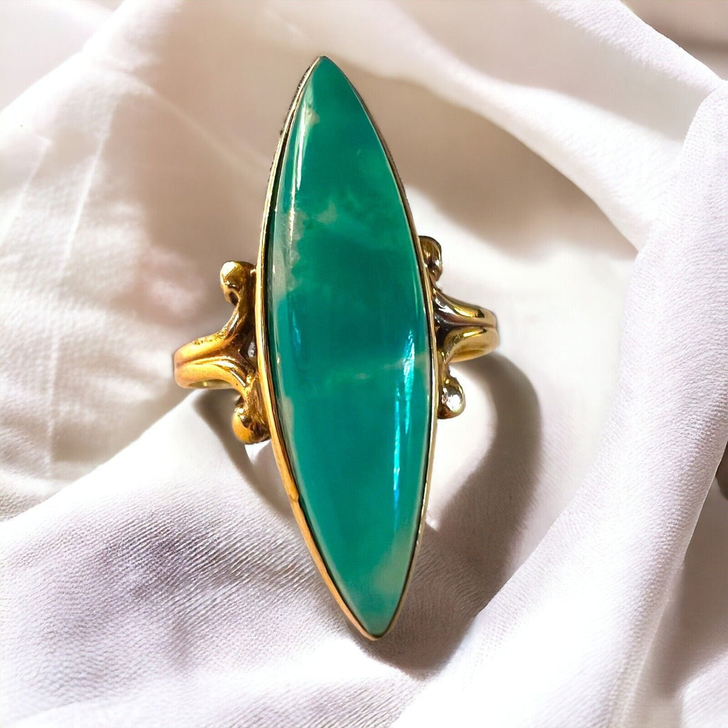 REAL 10k Yellow Gold ANTIQUE Green Agate Ring Sz 6 Victorian Era Long Navette Chrysoprase