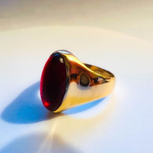 Load image into Gallery viewer, Antique Georgian 10k Yellow Gold 3carat Carnelian Cabochon Ring Size 8 5.4g
