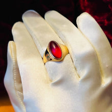 Load image into Gallery viewer, Antique Georgian 10k Yellow Gold 3carat Carnelian Cabochon Ring Size 8 5.4g
