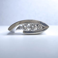 Load image into Gallery viewer, 14k White Gold 1/3ct 3 Stone Diamond Ring Size 6.75 Vintage Engagement Ring 5.9g
