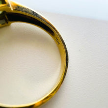 Load image into Gallery viewer, 10k Yellow Gold Jade Cabochon Peridot Ring Size 7 Chinese Jadeite Vintage 3.4g

