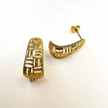 Load image into Gallery viewer, 10k Yellow Gold Weave Earrings J Hook Criss Cross Dangle Vintage Estate 1.6g
