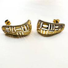 Load image into Gallery viewer, 10k Yellow Gold Weave Earrings J Hook Criss Cross Dangle Vintage Estate 1.6g
