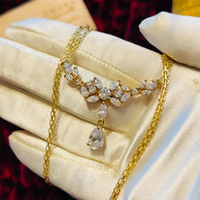 Load image into Gallery viewer, 14k Yellow Gold Leaf Crystal Necklace 16.5&quot; Baroque Chevron Necklace Bridal 8g
